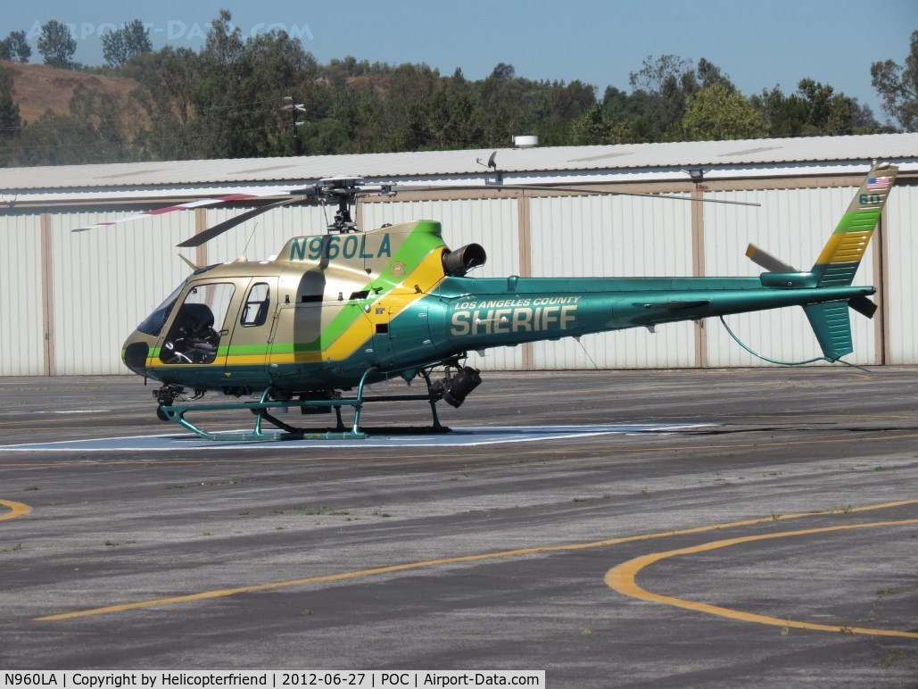 N960LA, Eurocopter AS-350B-2 Ecureuil Ecureuil C/N 7120, Parked at LA County Air Ops pad waiting for a callout