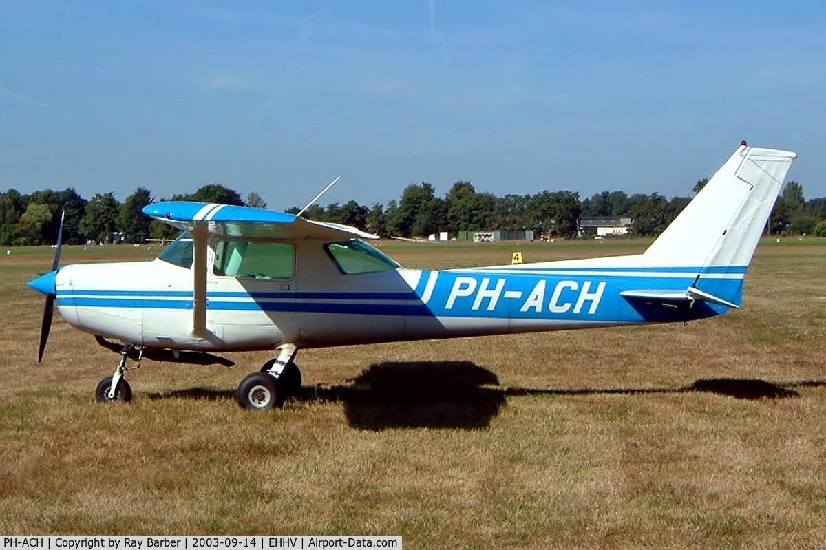 PH-ACH, Reims F152 C/N 1838, Seen here.