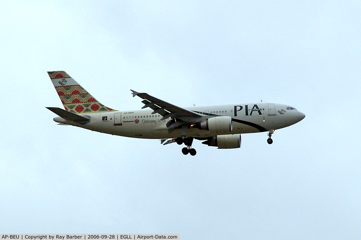 AP-BEU, 1994 Airbus A310-308 C/N 691, Airbus A310-308 [691] (Pakistan International Airlines) Home~G 28/09/2006. Taken on approach 27L.