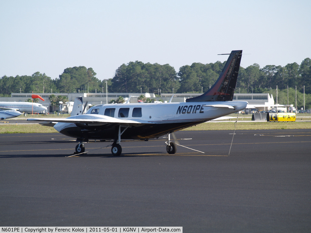 N601PE, 1977 Smith Aerostar 601P C/N 61P-0421-153, Gainesville
