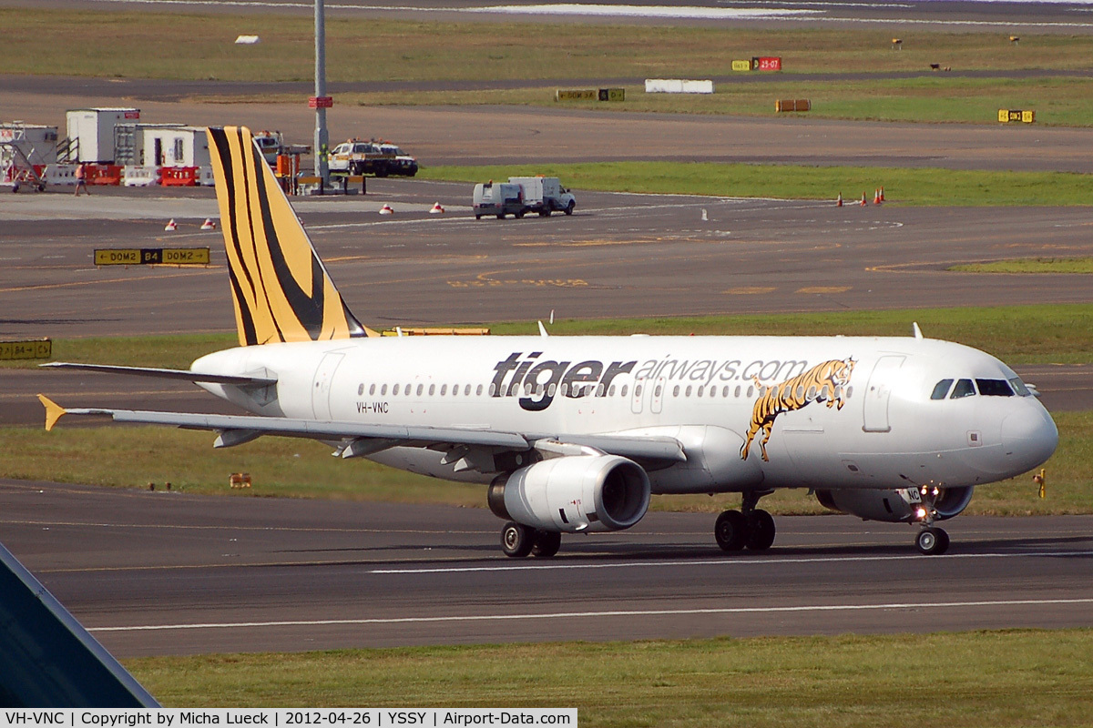 VH-VNC, 2007 Airbus A320-232 C/N 3275, At Sydney