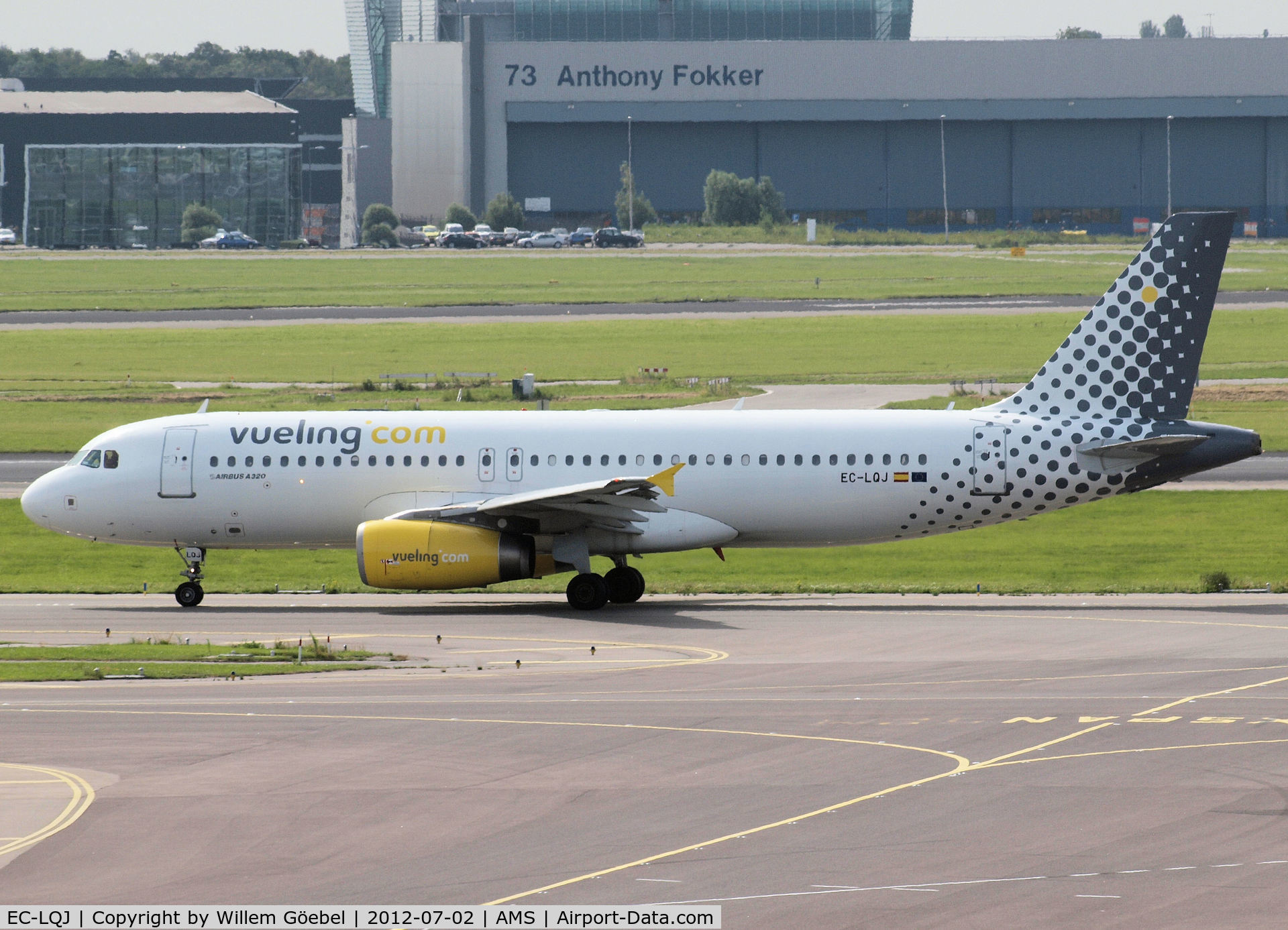 EC-LQJ, 2003 Airbus A320-232 C/N 1979, Taxi to runway 24 of Schiphol Airport