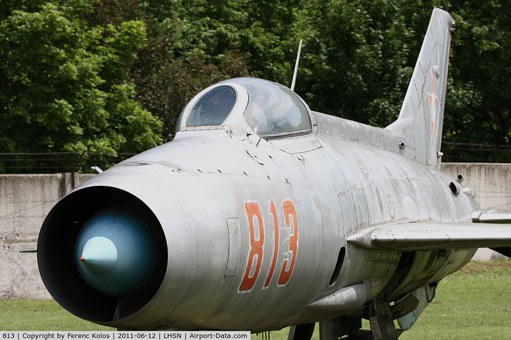 813, Mikoyan-Gurevich MiG-21F-13 C/N 741813, Szolnok