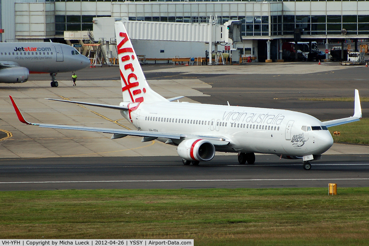 VH-YFH, 2011 Boeing 737-8FE C/N 40996, At Sydney