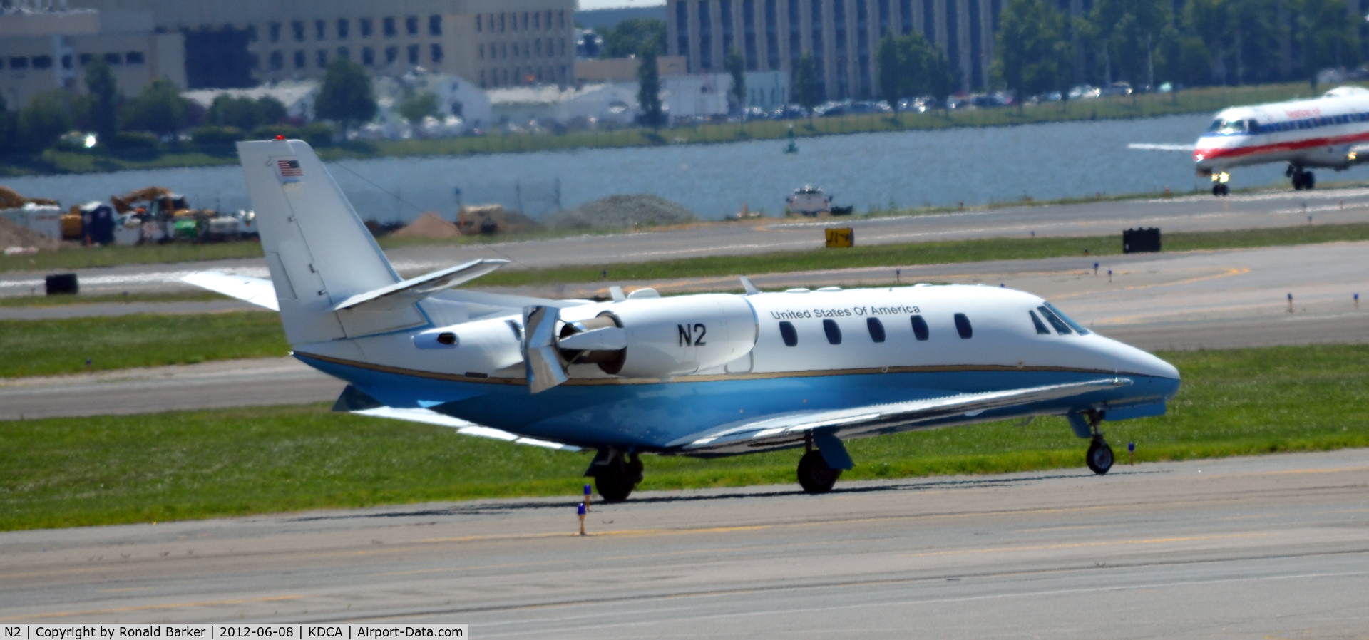 N2, Cessna 560XL Citation Excel C/N 560-5333, DCA, VA  Check the thrust reversers