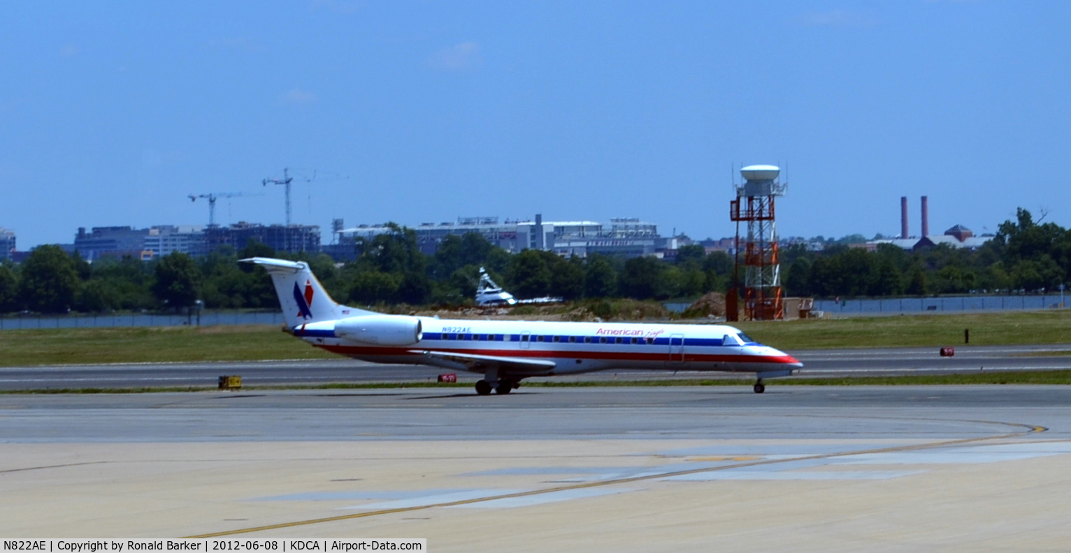 N822AE, 2002 Embraer ERJ-140LR (EMB-135KL) C/N 145581, DCA, VA