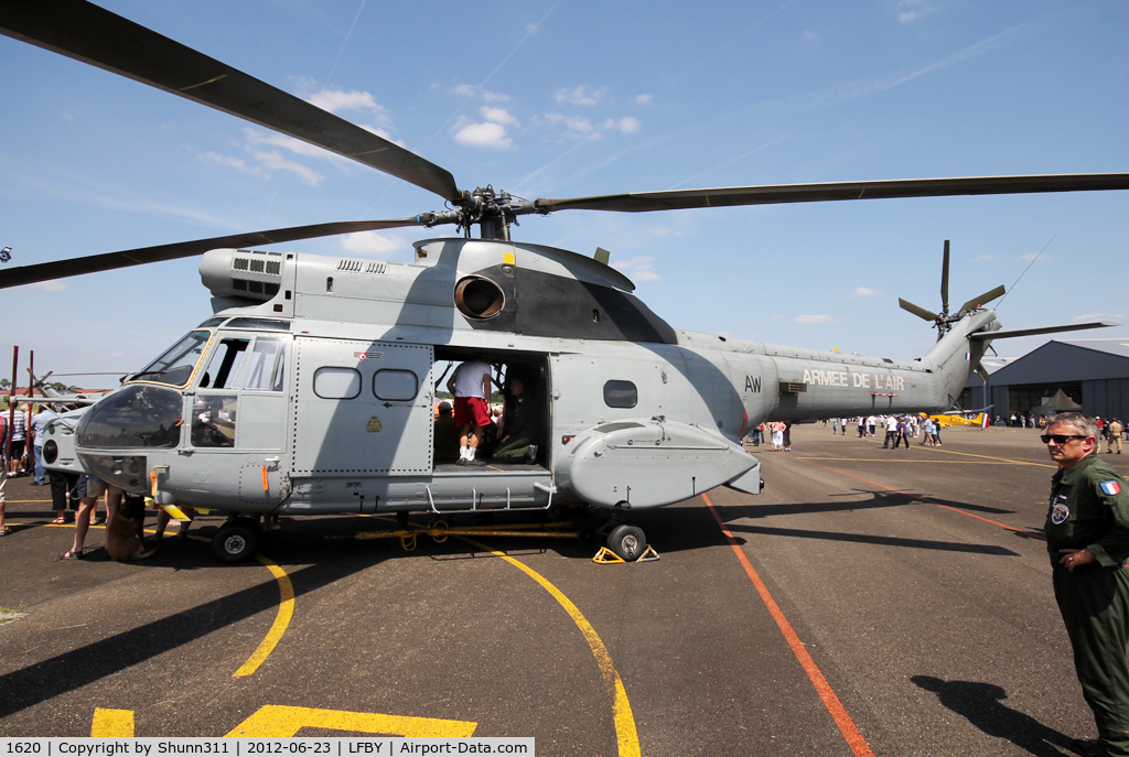 1620, Aérospatiale SA-330B Puma C/N 1620, Static display during LFBY Open Day 2012