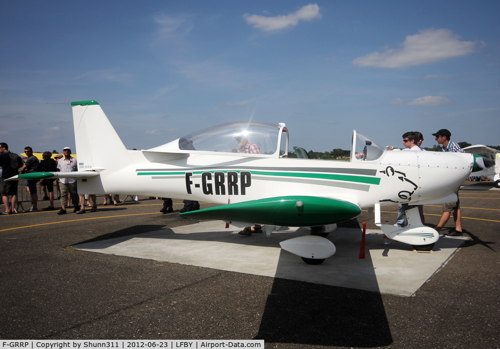 F-GRRP, 2005 Issoire APM 20 Lionceau C/N 16, Static display dring LFBY Open Day 2012