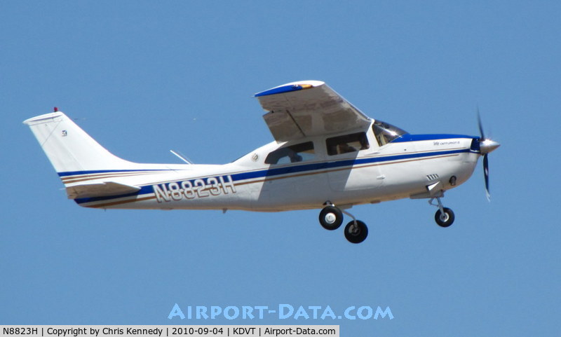 N8823H, 1970 Cessna T210K Turbo Centurion C/N 21059314, Take off from KDVT..