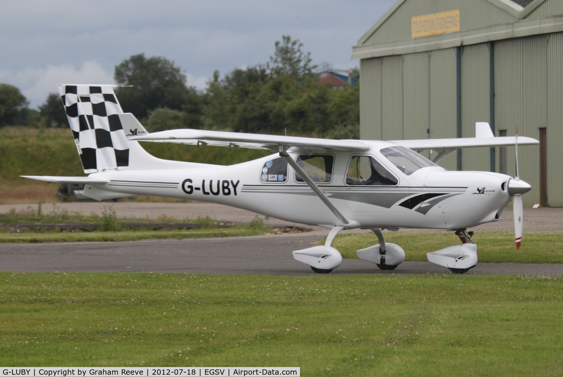G-LUBY, 2006 Jabiru J430 C/N PFA 336-14605, Just landed.