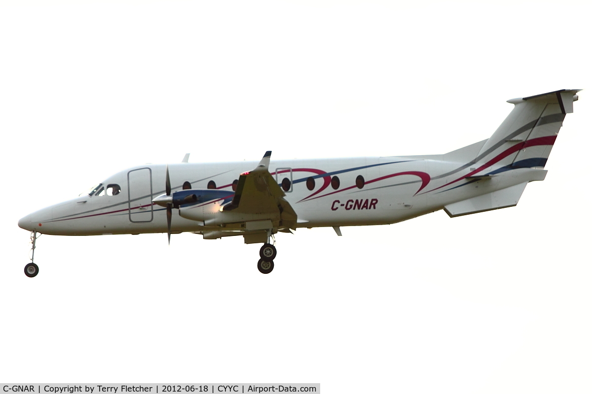 C-GNAR, 1996 Beech 1900D C/N UE-252, at Calgary