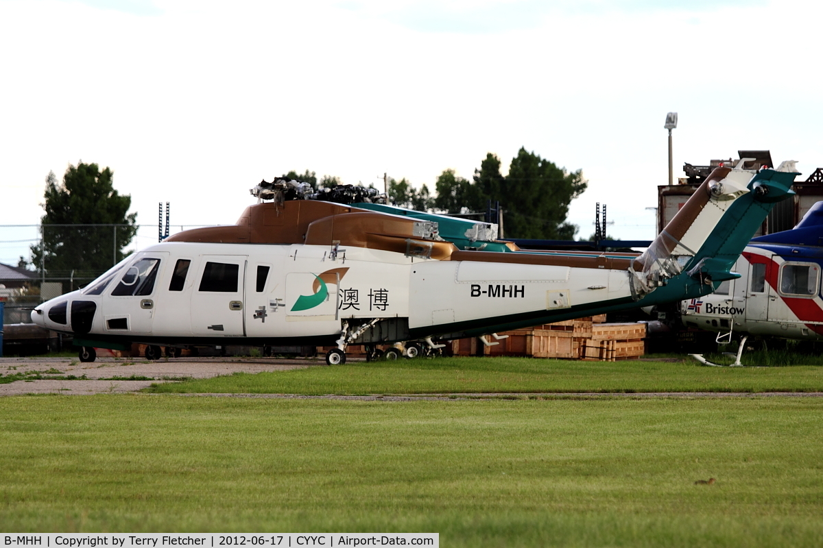 B-MHH, 1997 Sikorsky S-76C+ C/N 760476, ex Macau Helicopter with Eagle Aviation at Calgary