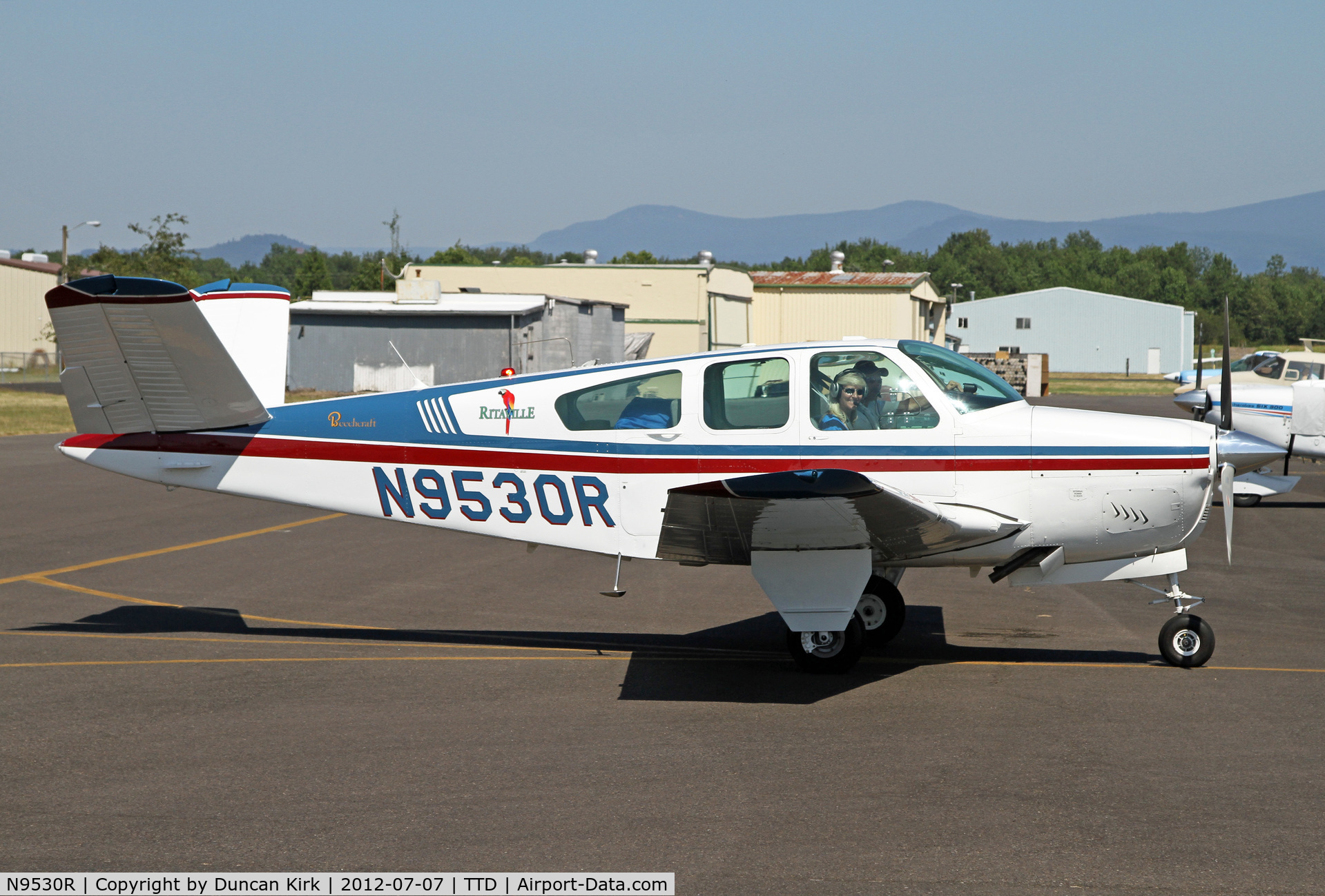 N9530R, 1959 Beech K35 Bonanza C/N D-6077, Taxiing out at Troutdale