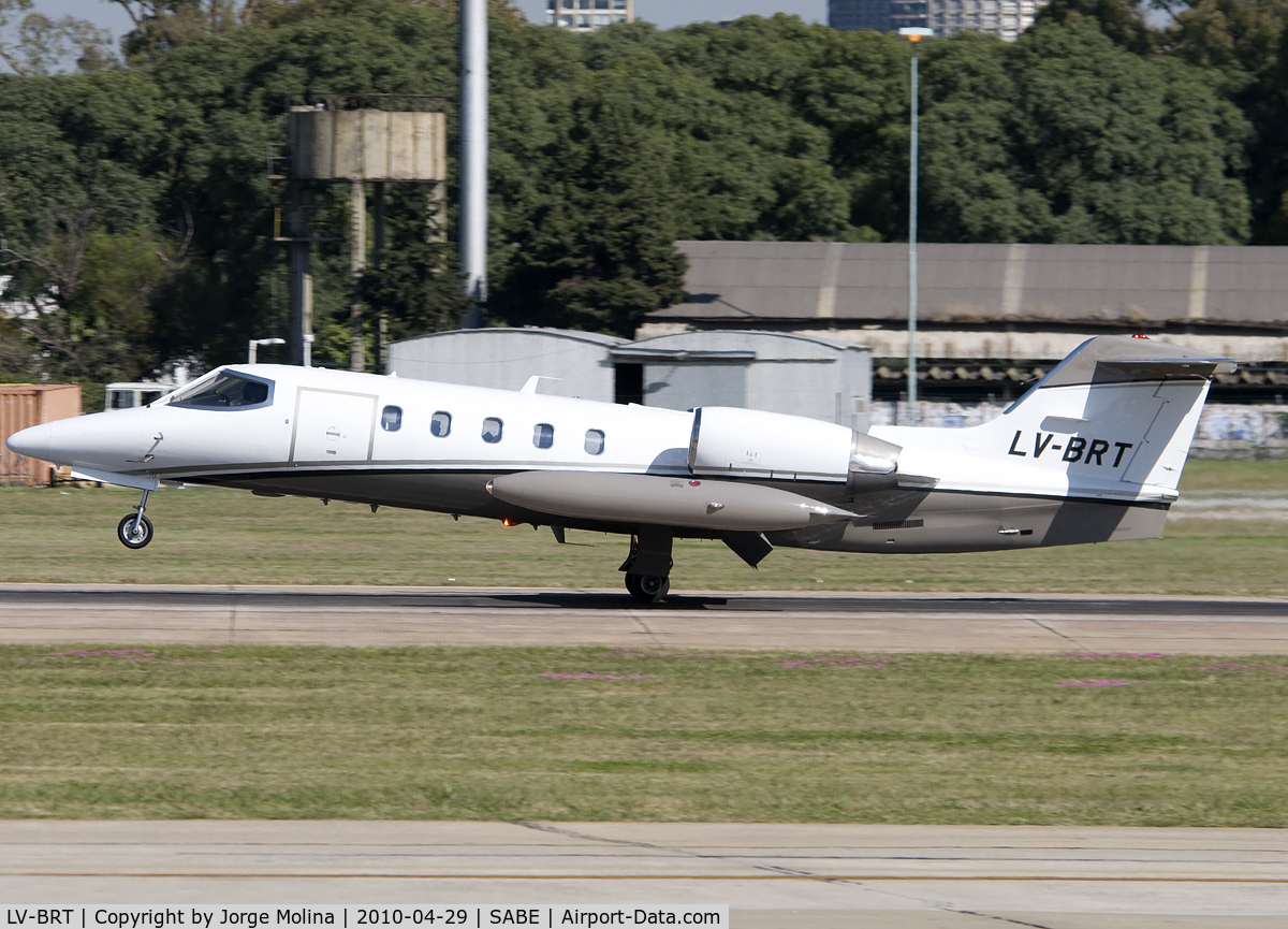 LV-BRT, Learjet 35A C/N 665, Landing on RWY 13.