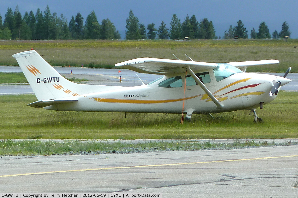 C-GWTU, 1975 Cessna 182P Skylane C/N 18263903, 1975 Cessna 182P, c/n: 18263903
