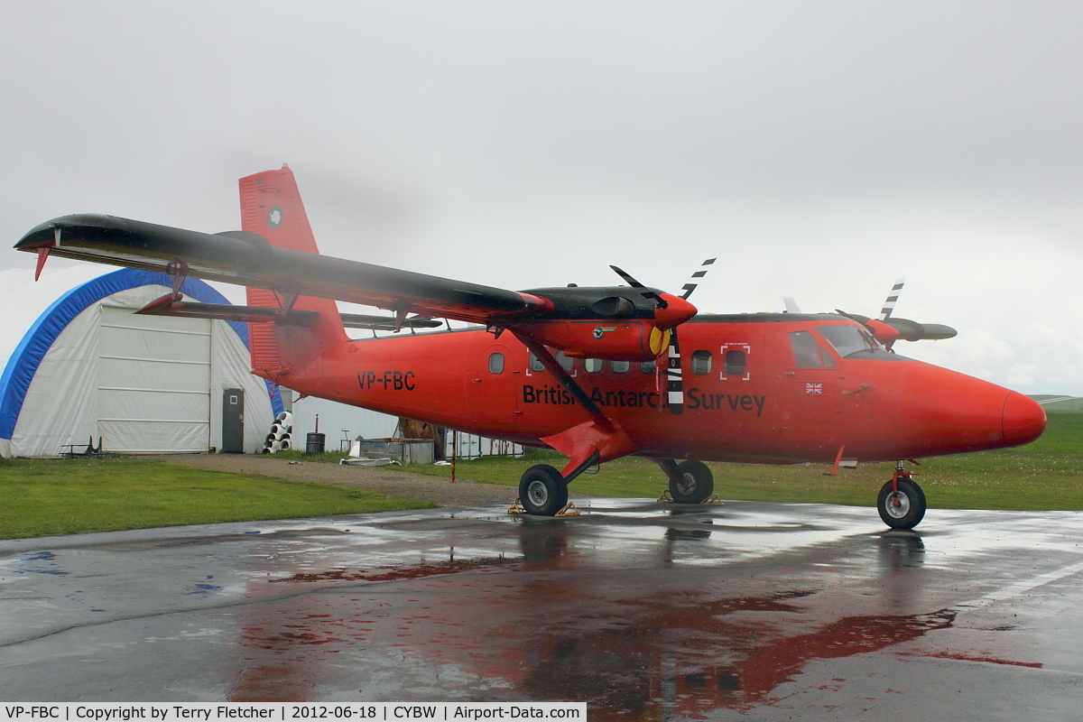 VP-FBC, De Havilland Canada DHC-6-300 Twin Otter C/N 787, De Havilland Canada DHC-6-300 Twin Otter, c/n: 787 on maintenance at Springbank , Alberta