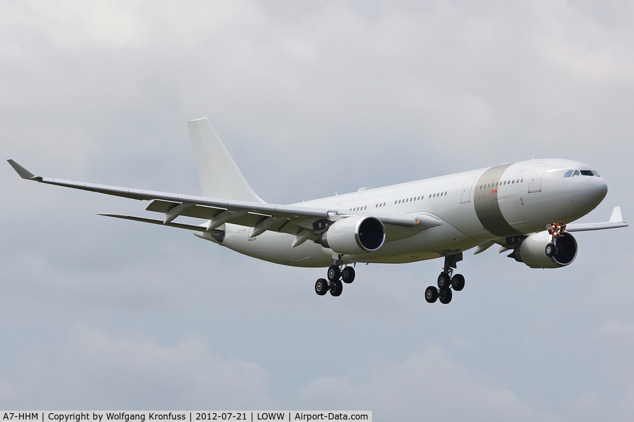 A7-HHM, 2004 Airbus A330-203 C/N 605, Qatar Amiri Flight