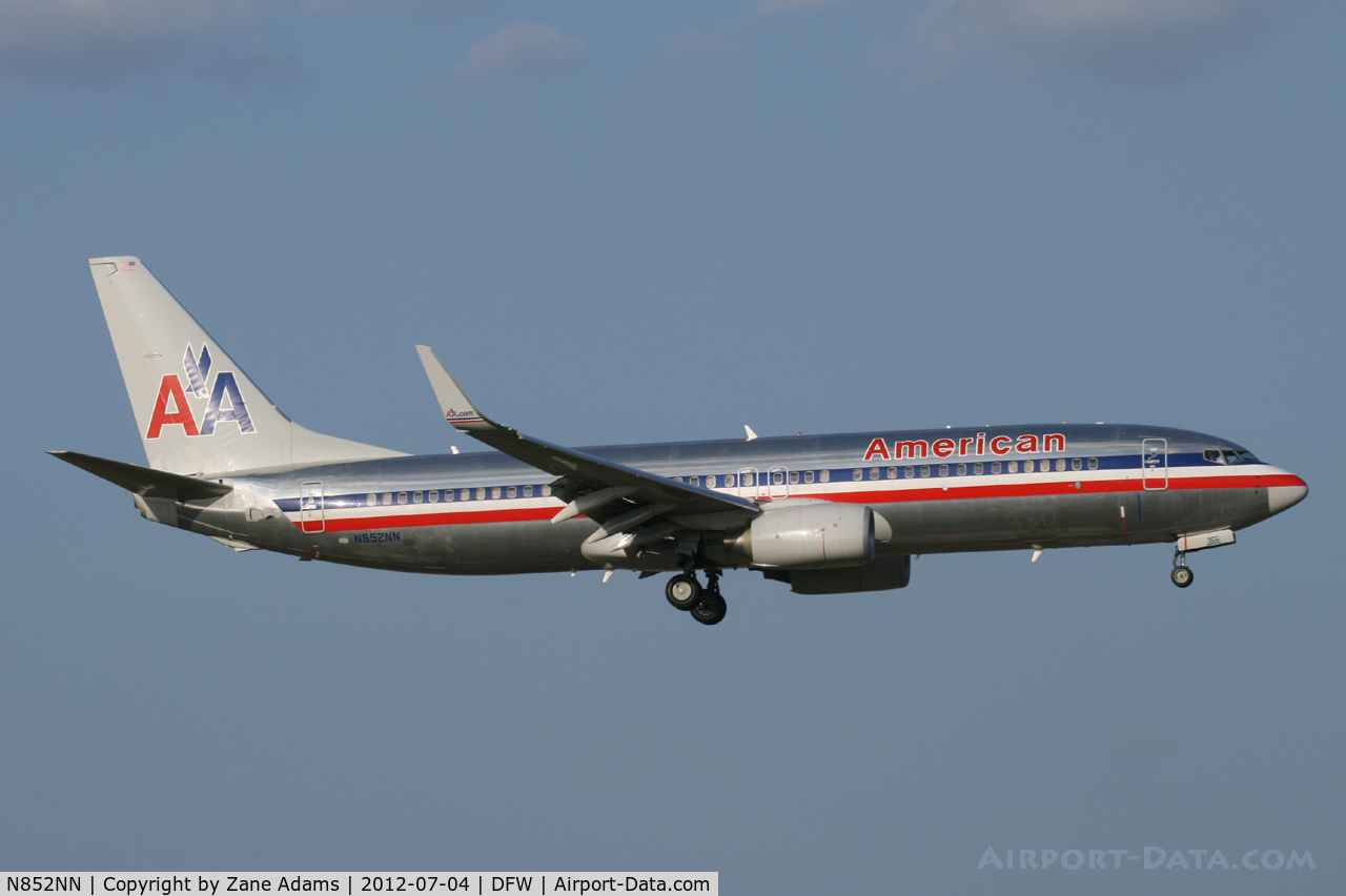 N852NN, 2010 Boeing 737-823 C/N 40581, American Airlines at DFW Airport