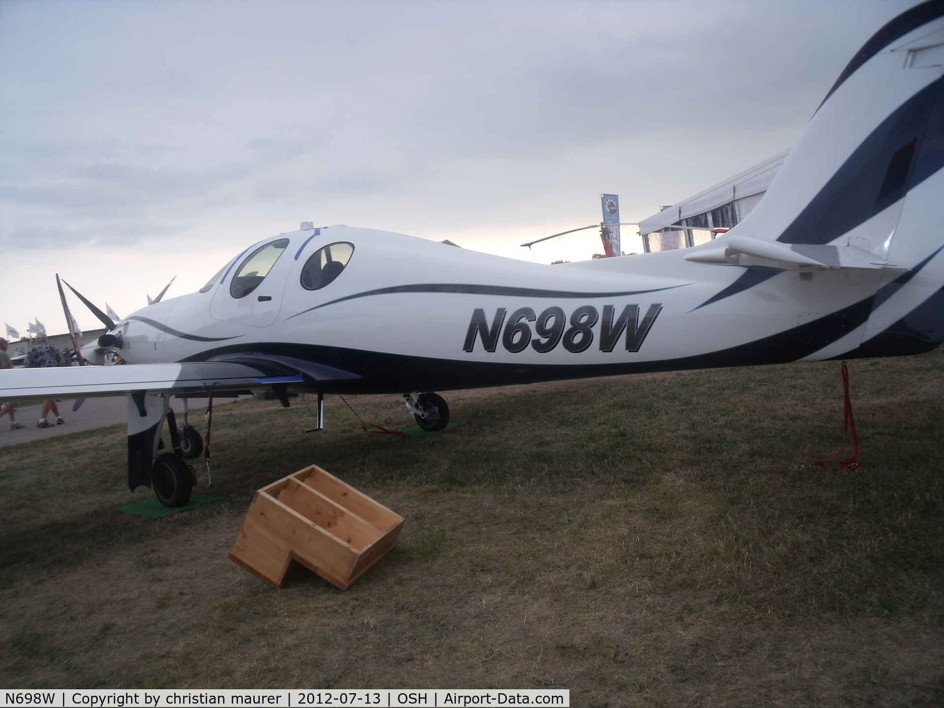 N698W, Lancair Evolution C/N EVO-027, nice plane