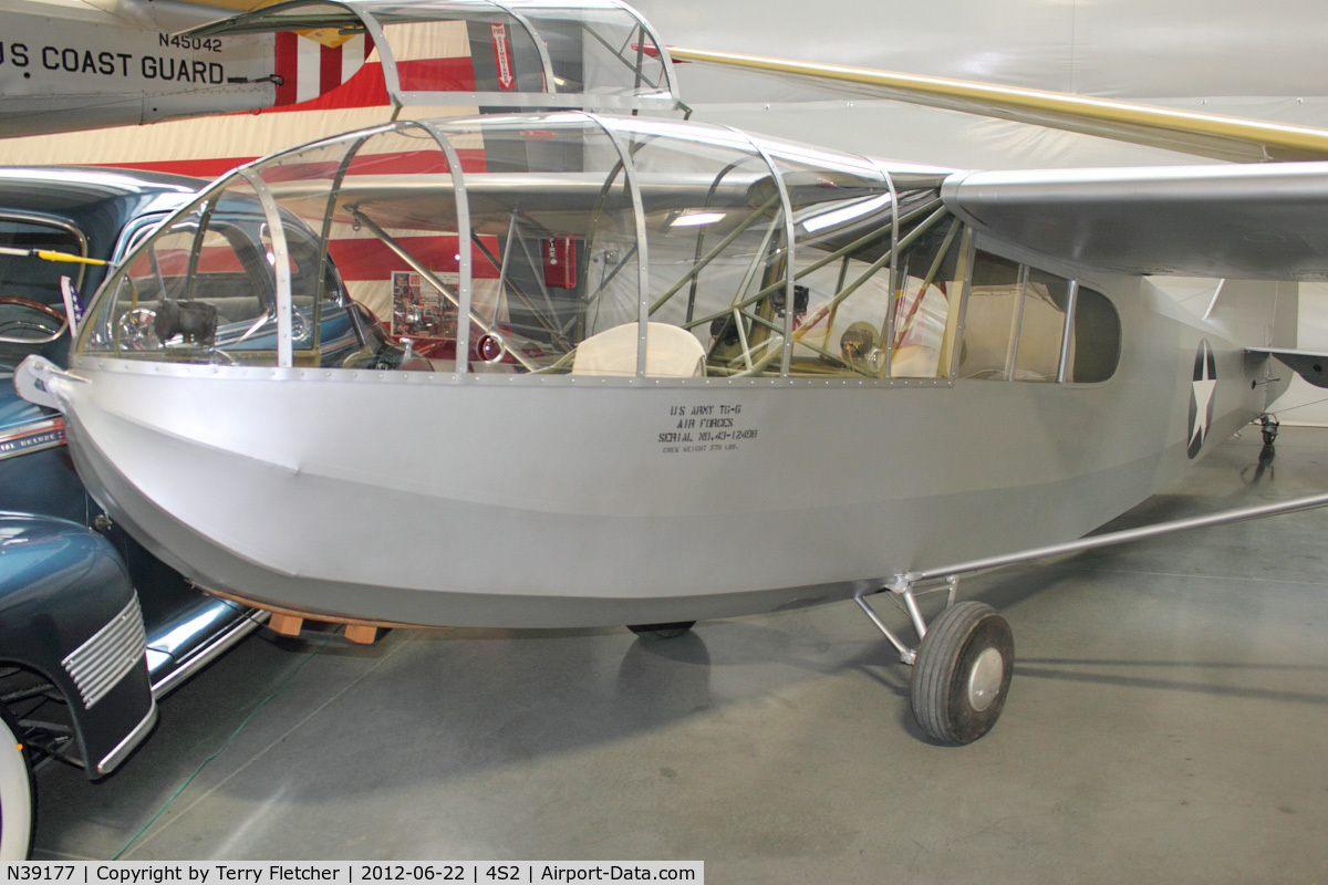N39177, Taylorcraft G-100 C/N 4183, at Western Antique Aeroplane and Automobile Museum at Hood River, Oregon