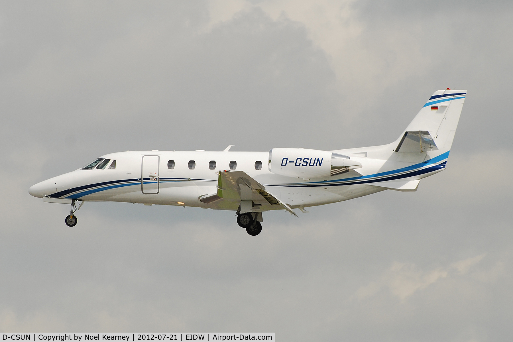 D-CSUN, 2012 Cessna 560 Citation XLS+ C/N 560-6102, Landing Rwy 28 at EIDW