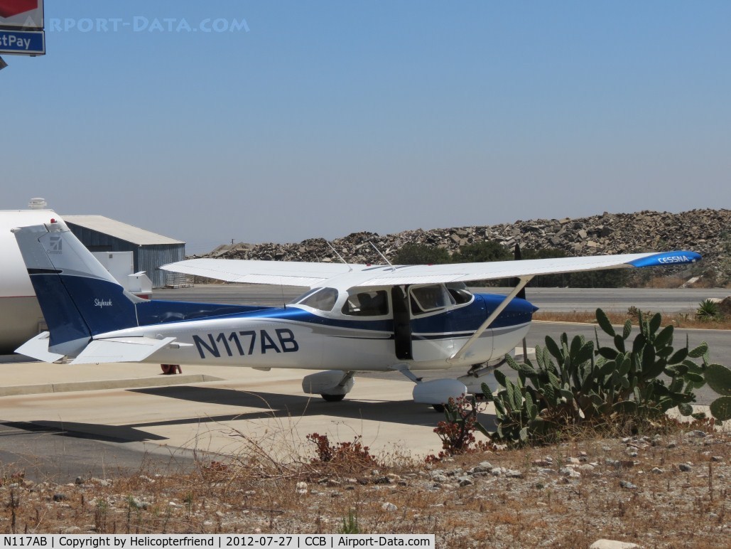 N117AB, 1978 Cessna 172N C/N 17271253, Just got refueld and preparing to depart