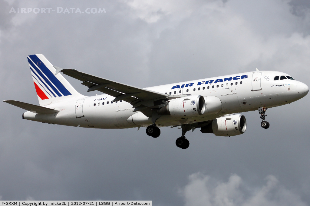 F-GRXM, 2006 Airbus A319-115LR C/N 2961, Landing in 05 from Paris Charles de Gaulle