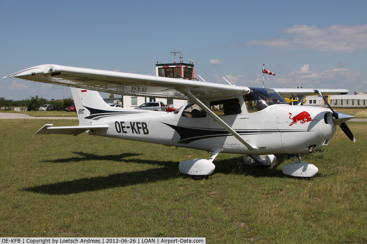 OE-KFB, 2004 Cessna 172S C/N 172S9584, 
