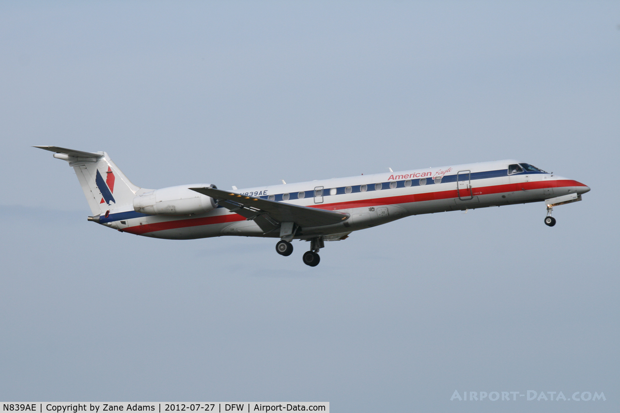 N839AE, 2002 Embraer ERJ-140LR (EMB-135KL) C/N 145653, American Eagle landing at DFW Airport