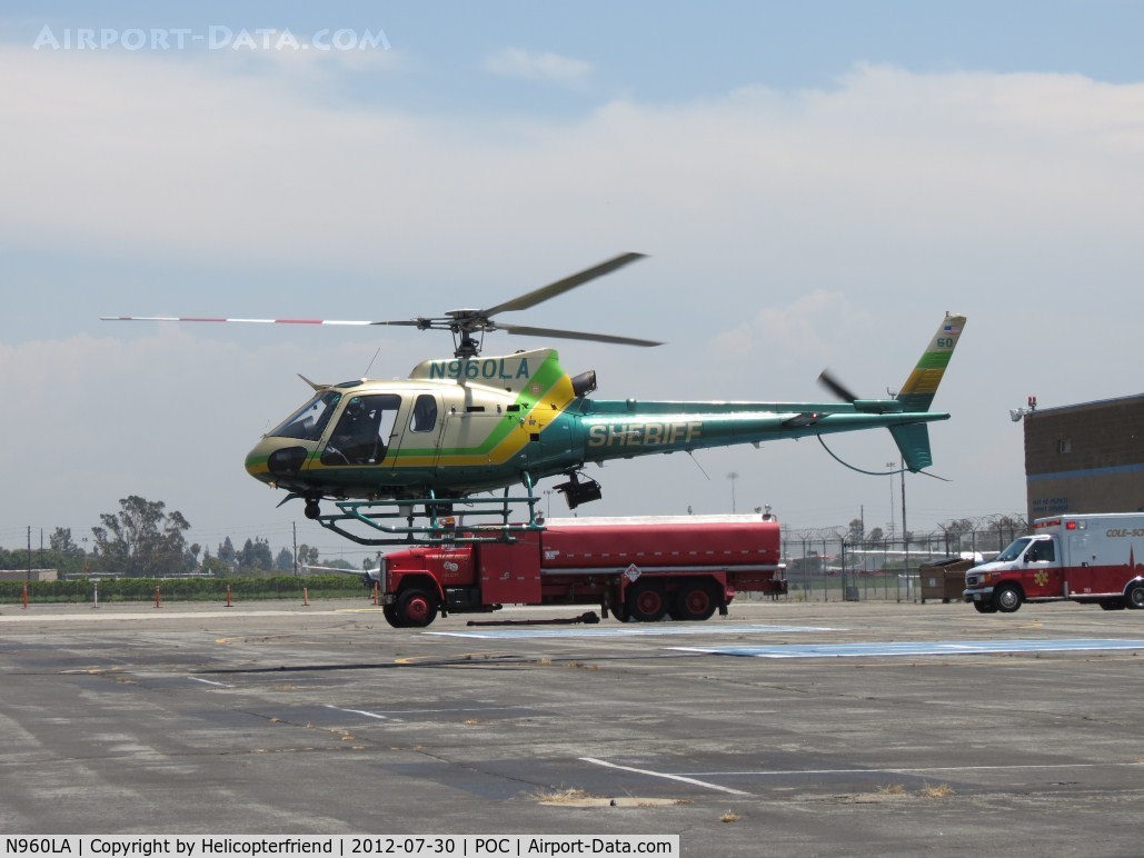 N960LA, Eurocopter AS-350B-2 Ecureuil Ecureuil C/N 7120, Air taxiing to taxiway Sierra