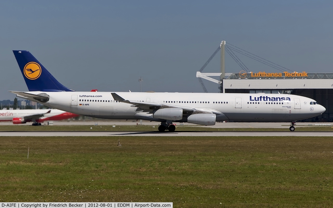 D-AIFE, 2001 Airbus A340-313X C/N 434, departure from Munich