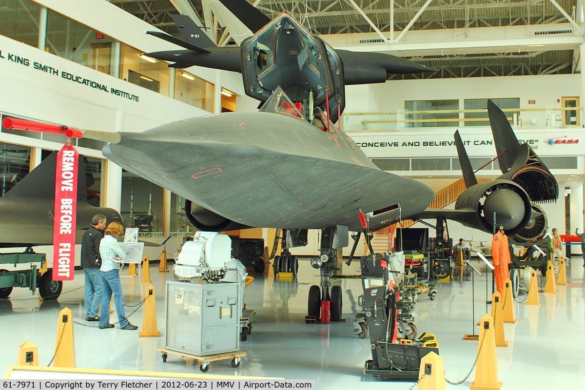 61-7971, Lockheed SR-71A Blackbird C/N 2022, At Evergreen Air and Space Museum , McMinnville , Oregon , USA