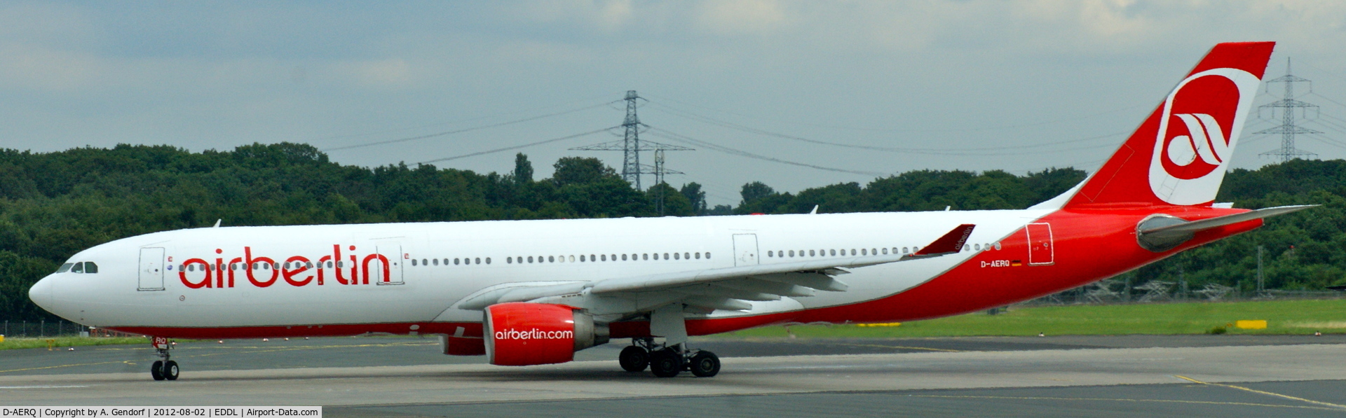 D-AERQ, 1996 Airbus A330-322 C/N 127, Air Berlin, seen here at Düsseldorf Int´l (EDDL)