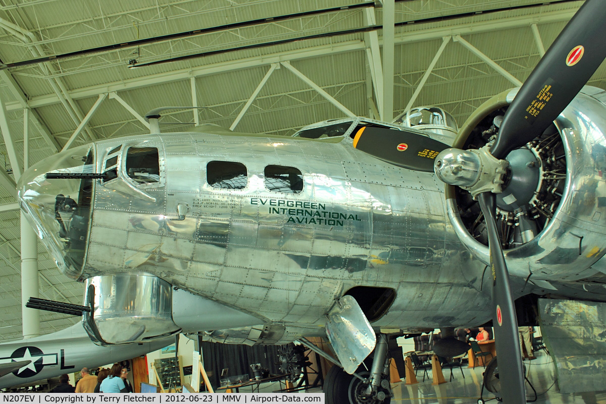 N207EV, 1944 Boeing B-17G Flying Fortress C/N 44-83785, At Evergreen Air and Space Museum