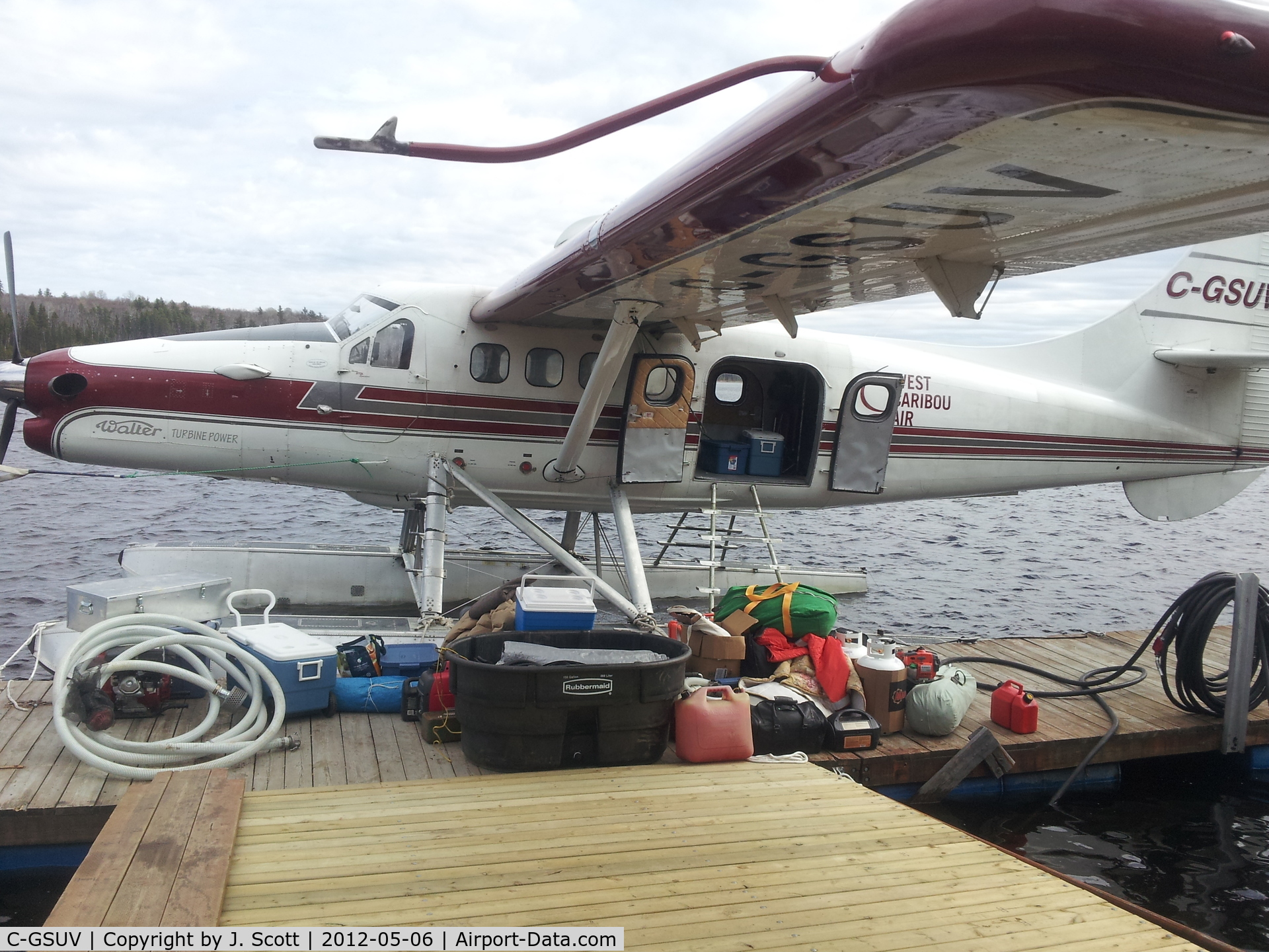 C-GSUV, 1960 De Havilland Canada DHC-3 Otter C/N 376, Loading up for work at West Caribou Air, Staunton Lake
Lat: 50.376686; Long: -90.655313