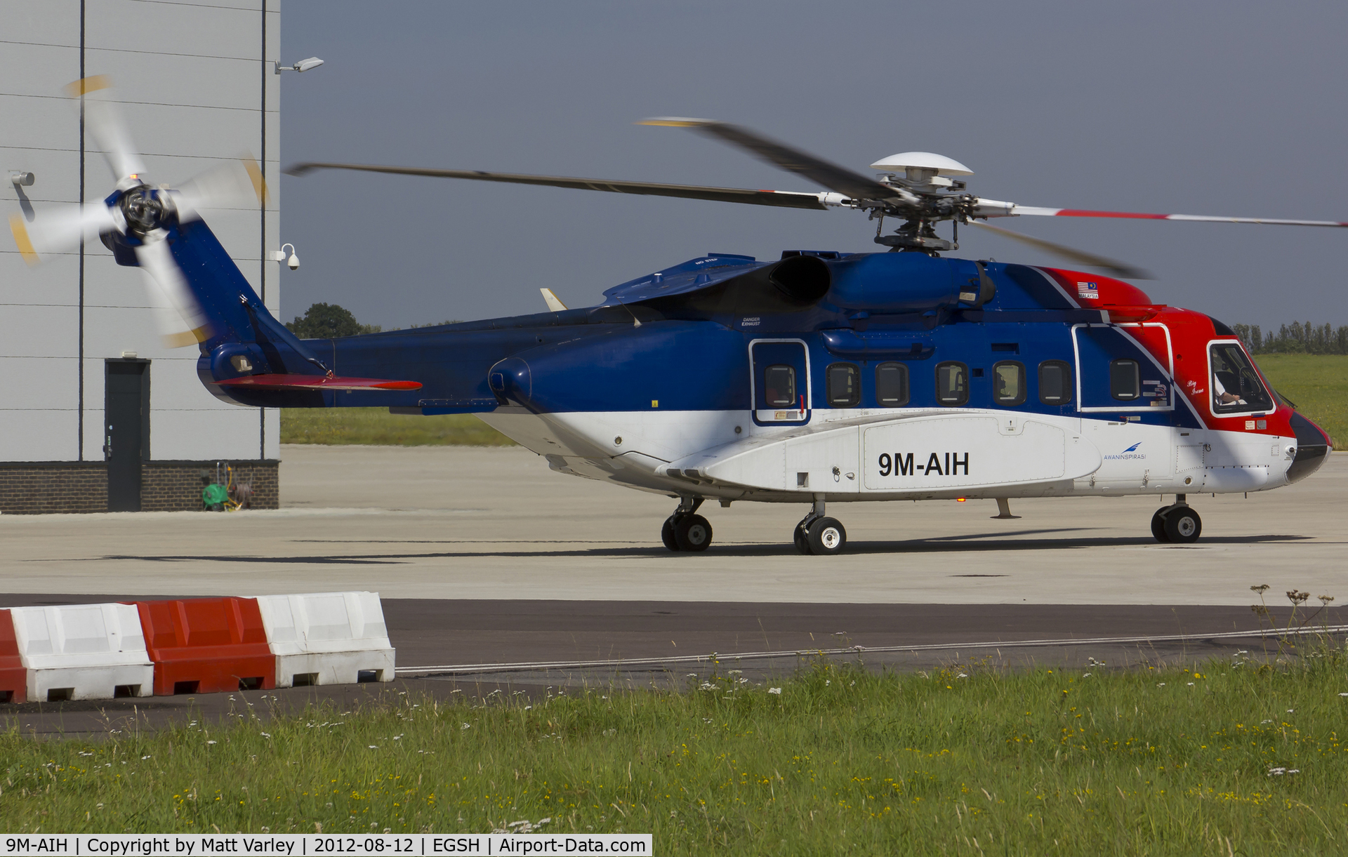 9M-AIH, 2005 Sikorsky S-92A C/N 920024, Departing SaxonAir.