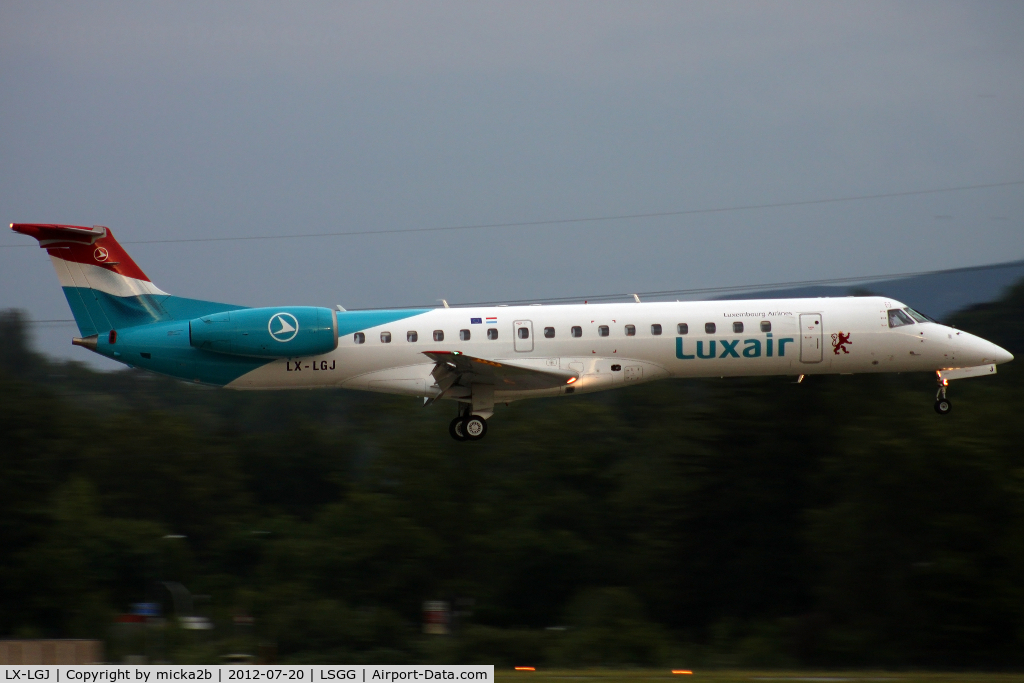 LX-LGJ, 2001 Embraer EMB-145LU (ERJ-145LU) C/N 145395, Landing in 23 from Luxemburg