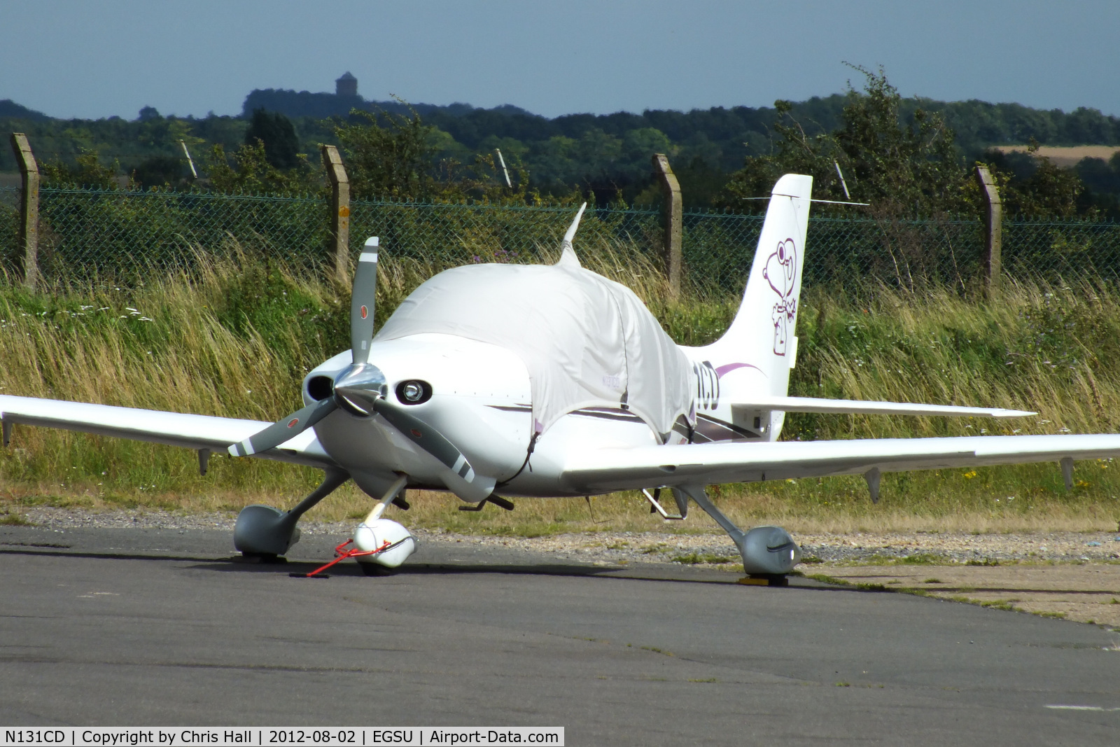 N131CD, 2000 Cirrus SR20 C/N 1031, parked at the eastern end of the airfield