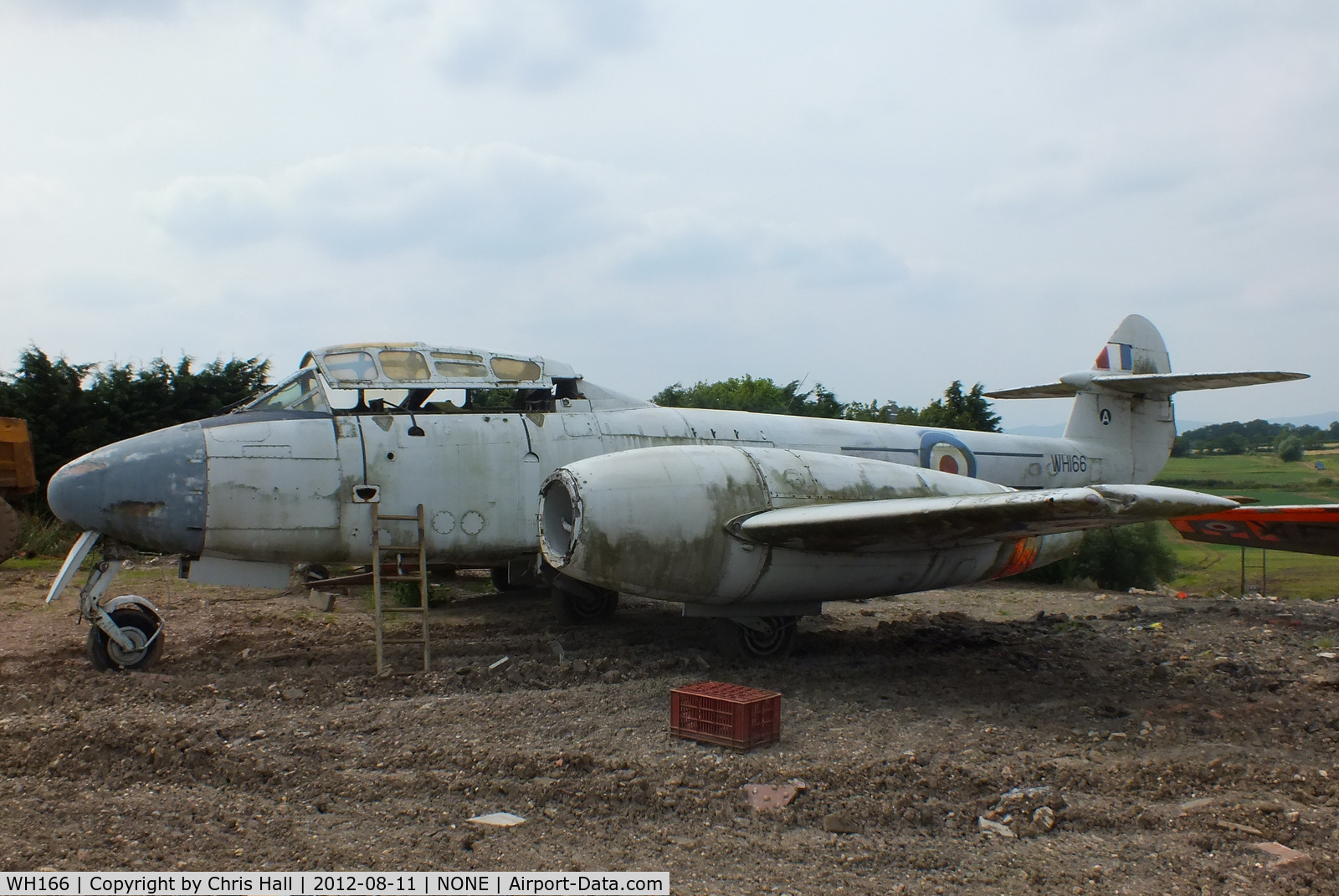 WH166, 1952 Gloster Meteor T.7 C/N not found WH166, part of a private collection on a farm in Pershore, Worcestershire