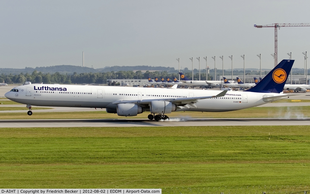 D-AIHT, 2008 Airbus A340-642 C/N 846, touchdown