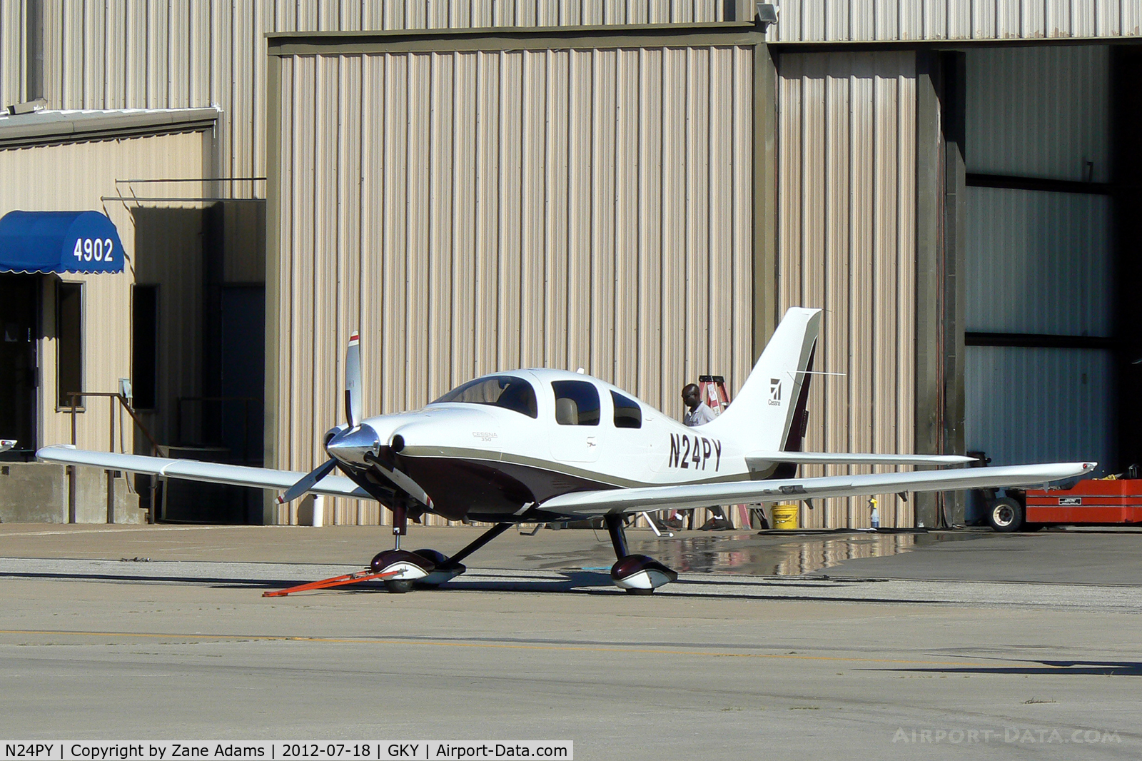 N24PY, 2007 Columbia Aircraft Mfg LC42-550FG C/N 42568, At Arlington Municpal