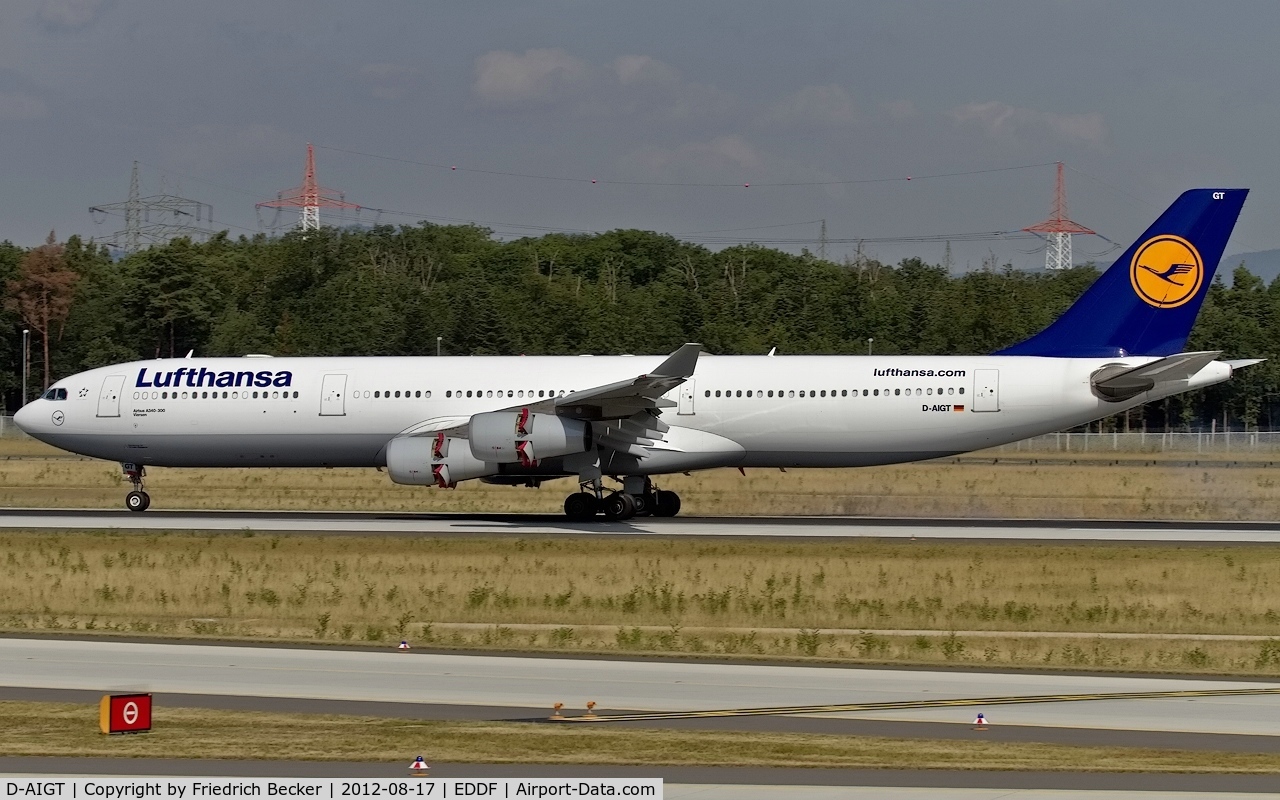 D-AIGT, 1999 Airbus A340-313 C/N 304, decelerating after touchdown