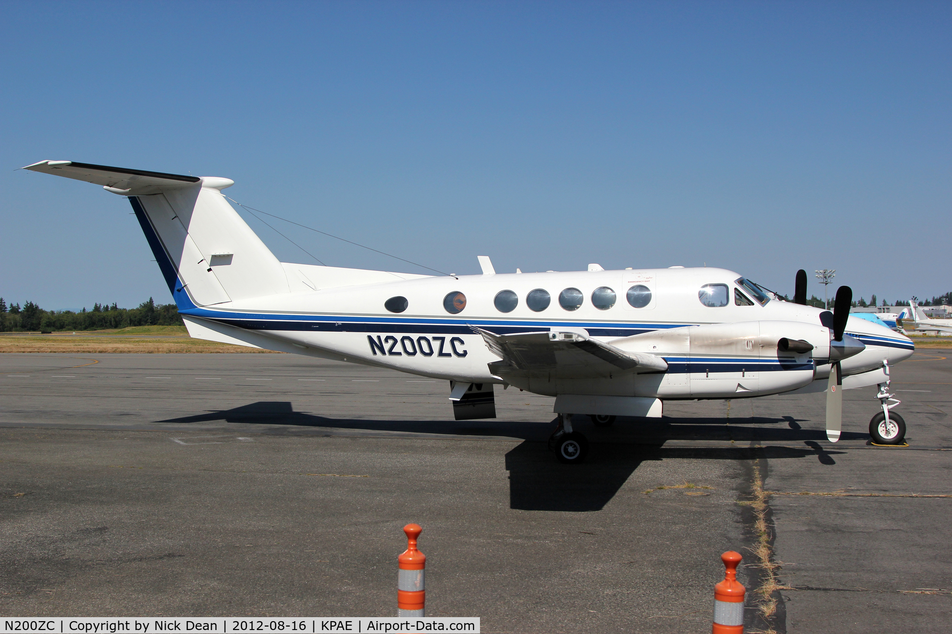 N200ZC, 1975 Beech 200 King Air C/N BB-41, KPAE/PAE departed to White Industries shortly after this shot was taken to be broken up,
