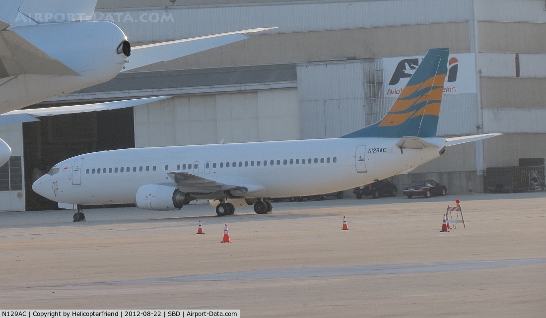 N129AC, 1992 Boeing 737-4Q8 C/N 26280, Parked on the southside