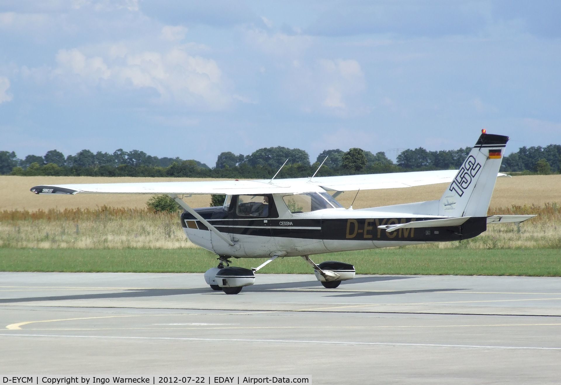 D-EYCM, Cessna 152 C/N 15280506, Cessna 152 at Strausberg airfield