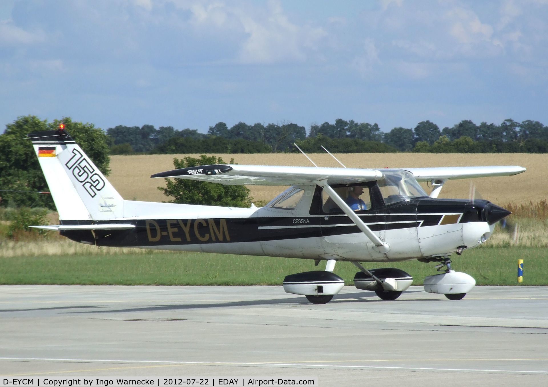 D-EYCM, Cessna 152 C/N 15280506, Cessna 152 at Strausberg airfield