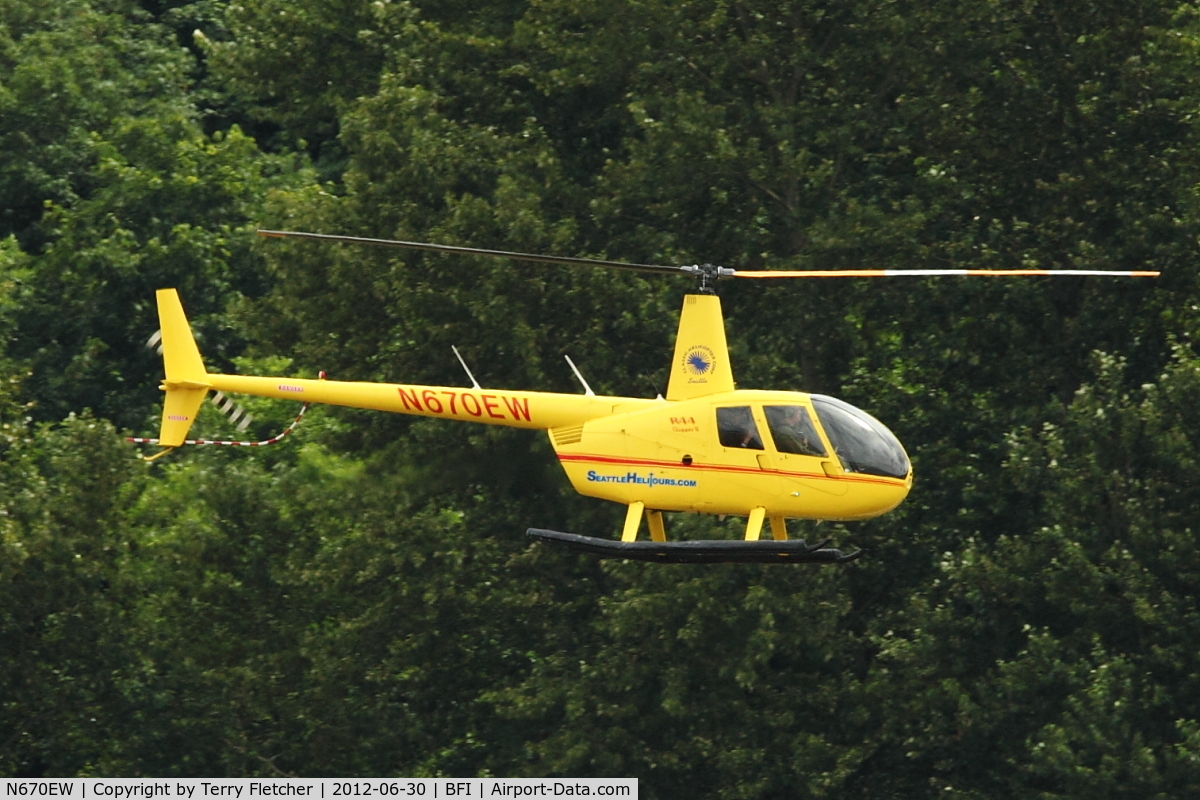 N670EW, Robinson R44 Raven II C/N 12849, Robinson Helicopter Company R44 II, c/n: 12849