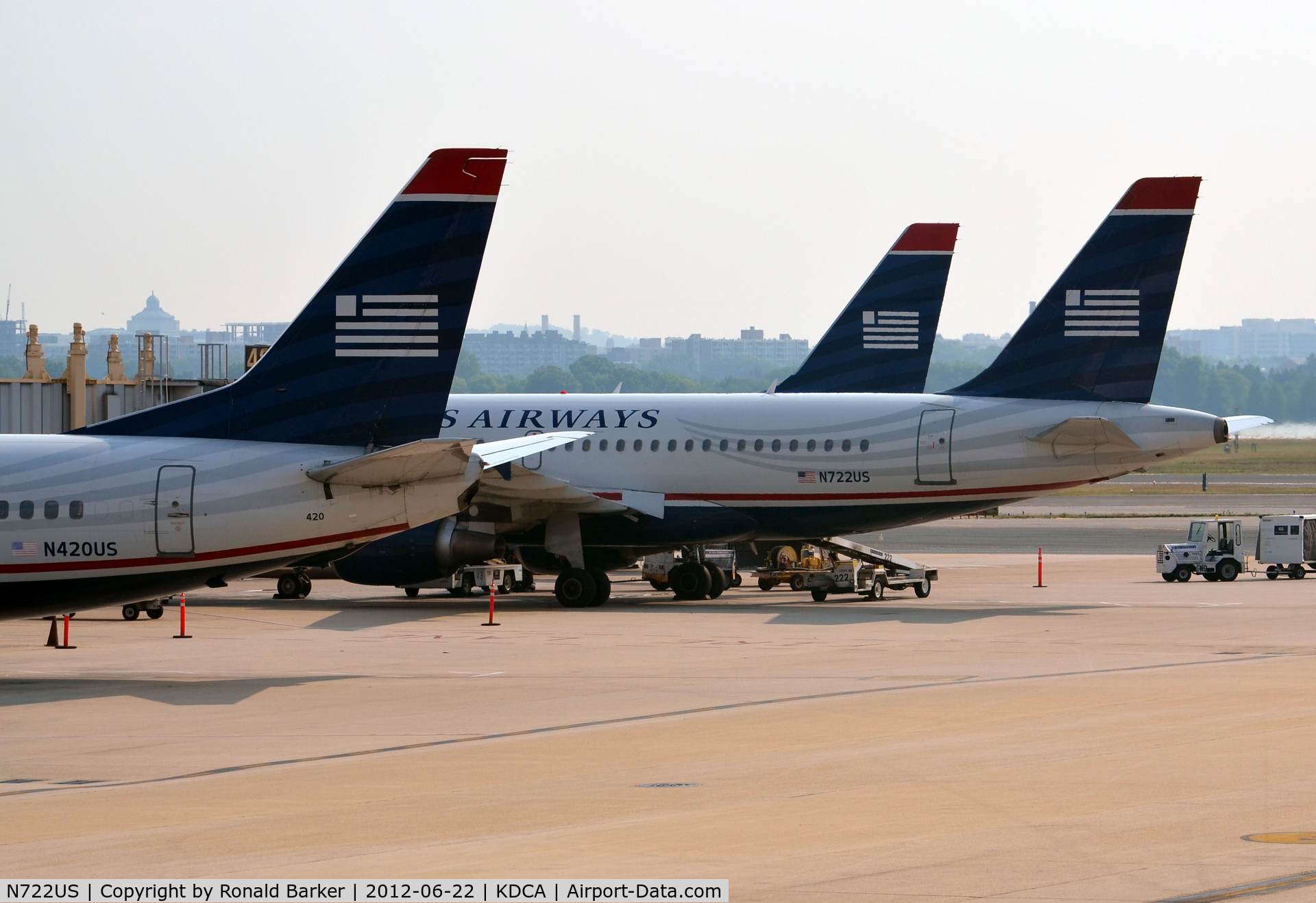 N722US, 1999 Airbus A319-112 C/N 1097, DCA, VA