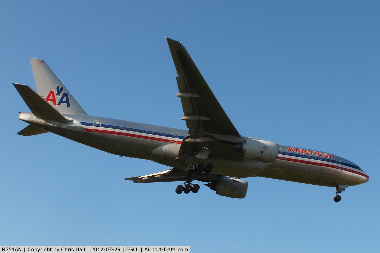 N751AN, 2001 Boeing 777-223 C/N 30798, American Airlines