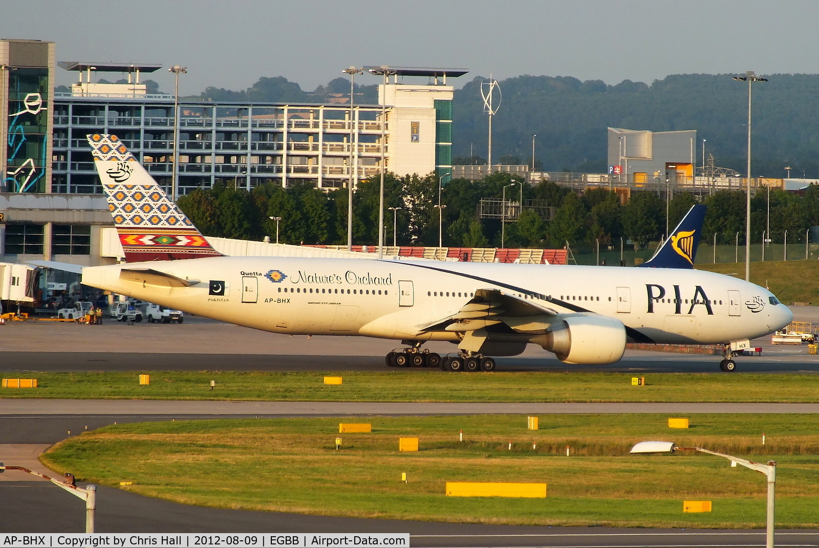 AP-BHX, 2007 Boeing 777-240/ER C/N 35296, PIA Pakistan International Airlines